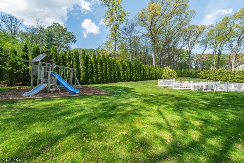 45 Junard Dr