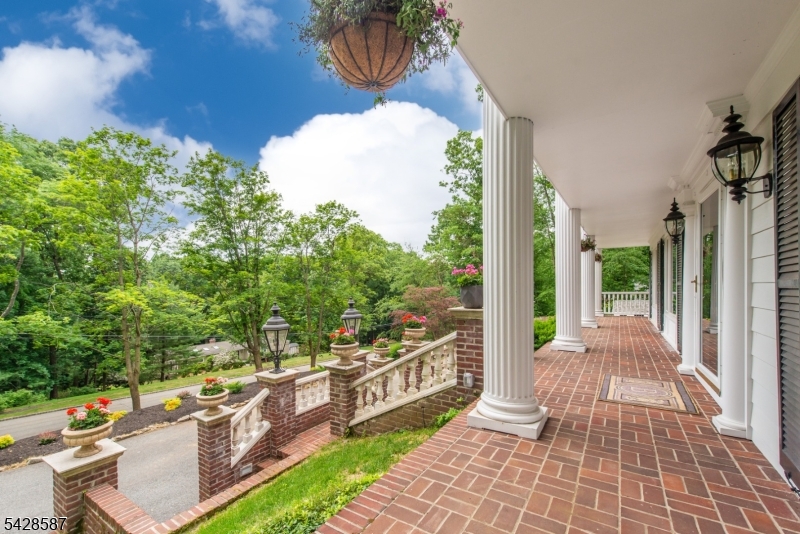 45 Junard Dr