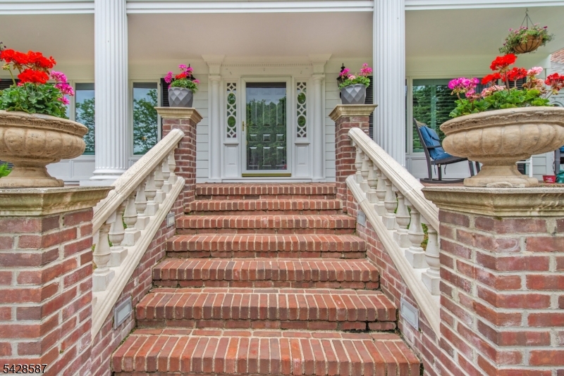 45 Junard Dr