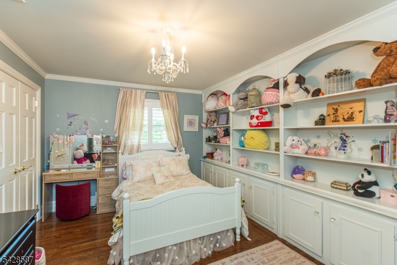 45 Junard Dr