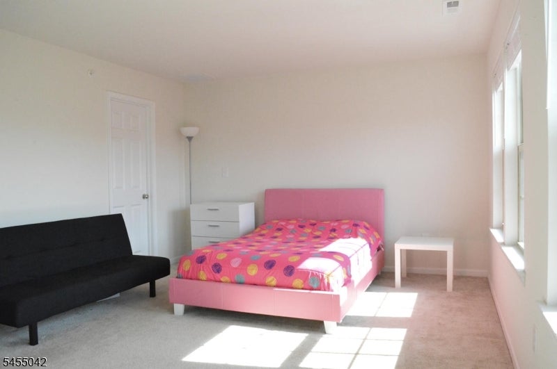 80 Albert Ct