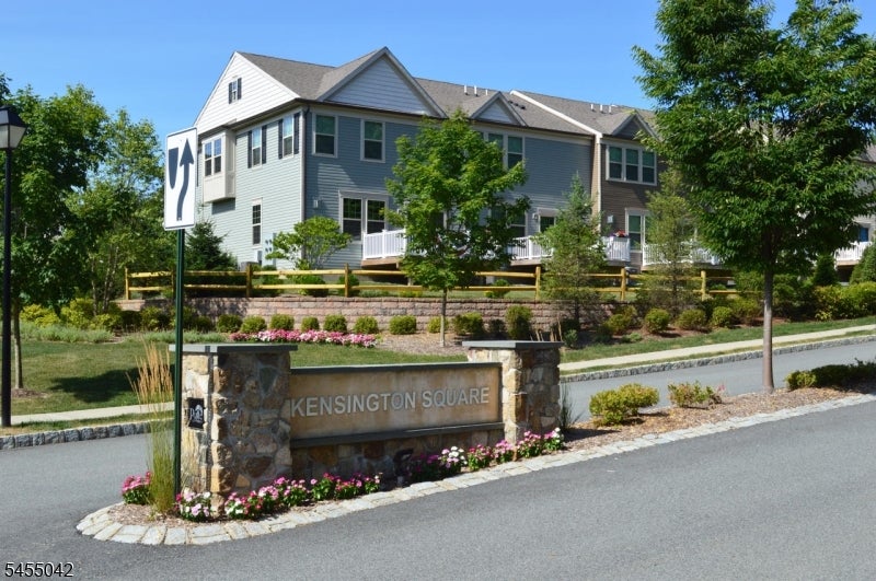 80 Albert Ct