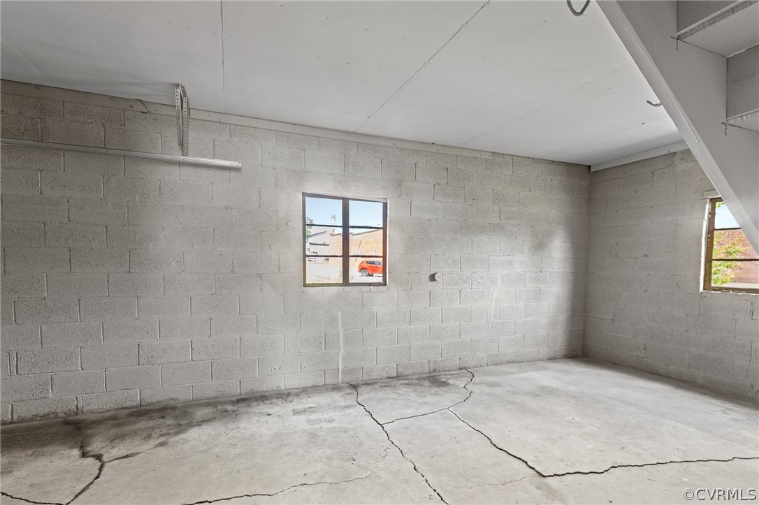13129 Lee Ave