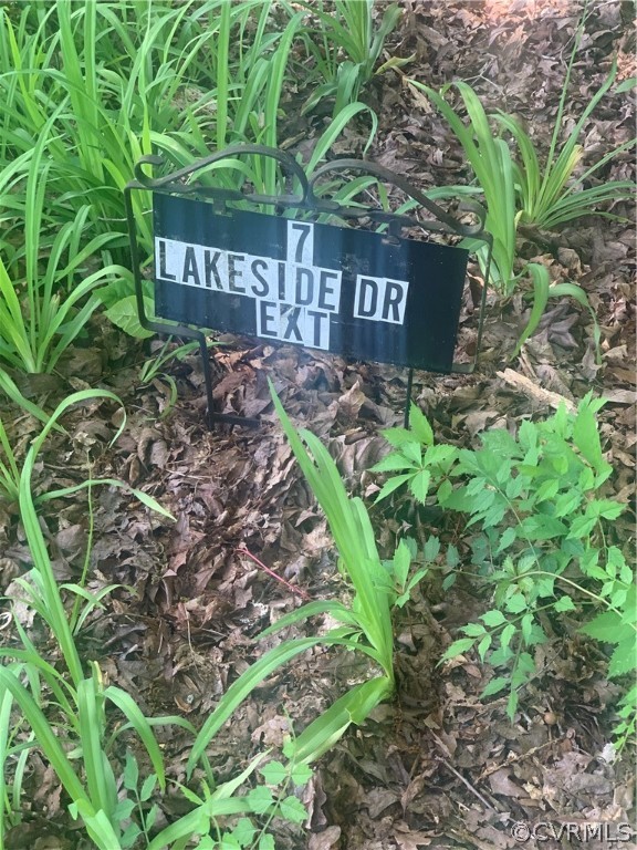 7 Lakeside Drive Ext