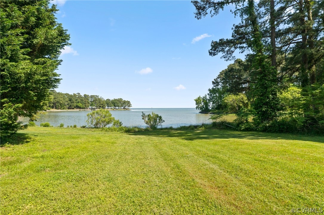 415 Hopedale Farm Rd