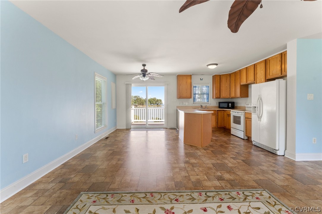415 Hopedale Farm Rd