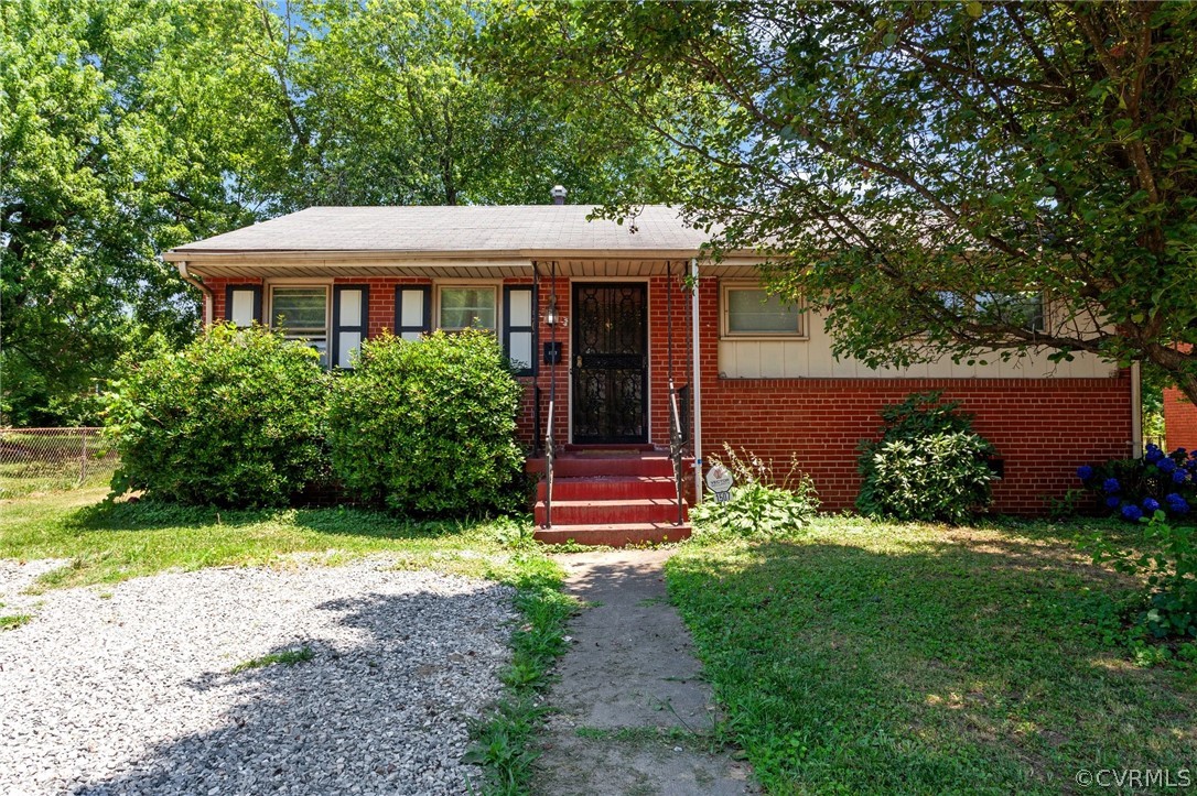 1507 Gunn St