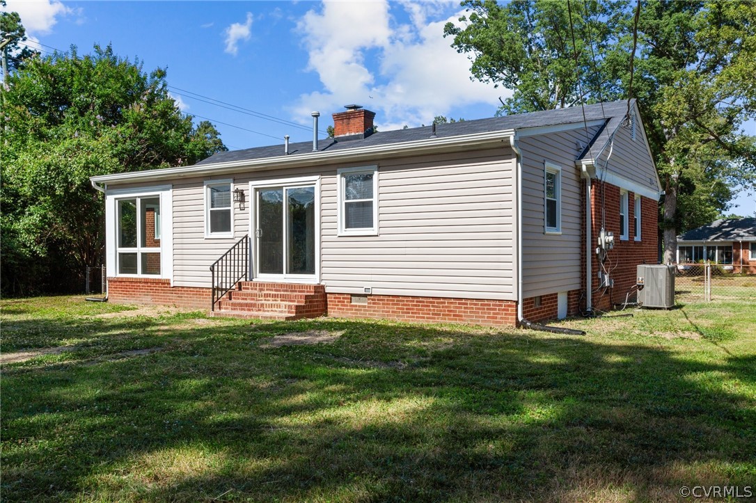 3012 Manor Dr