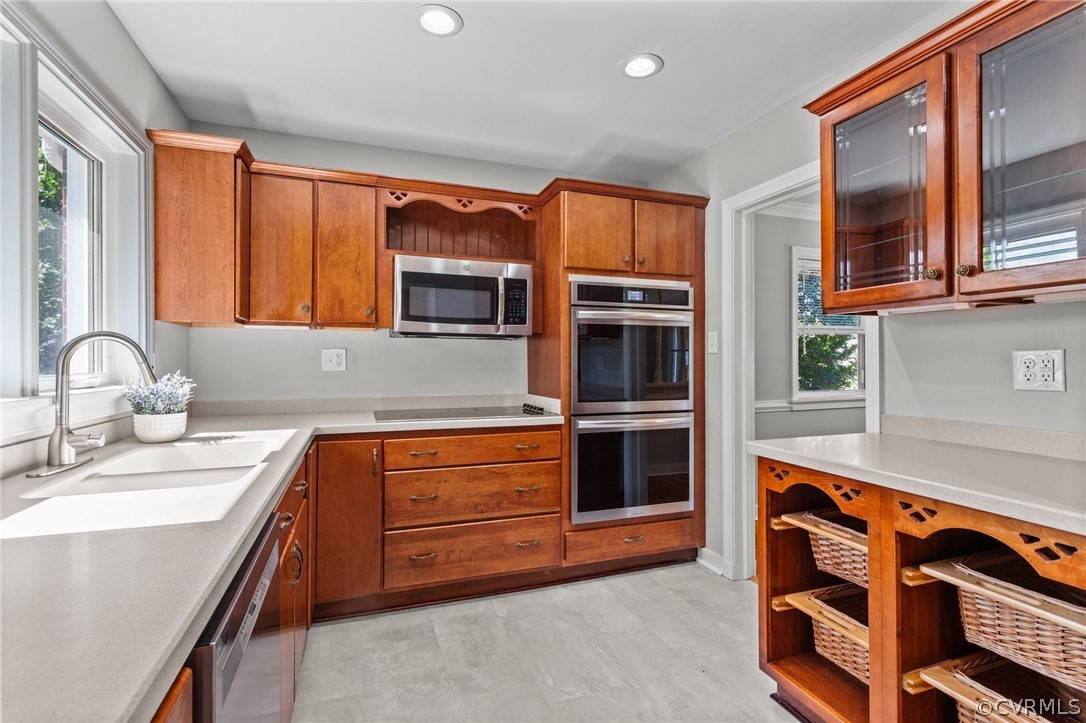 3012 Manor Dr
