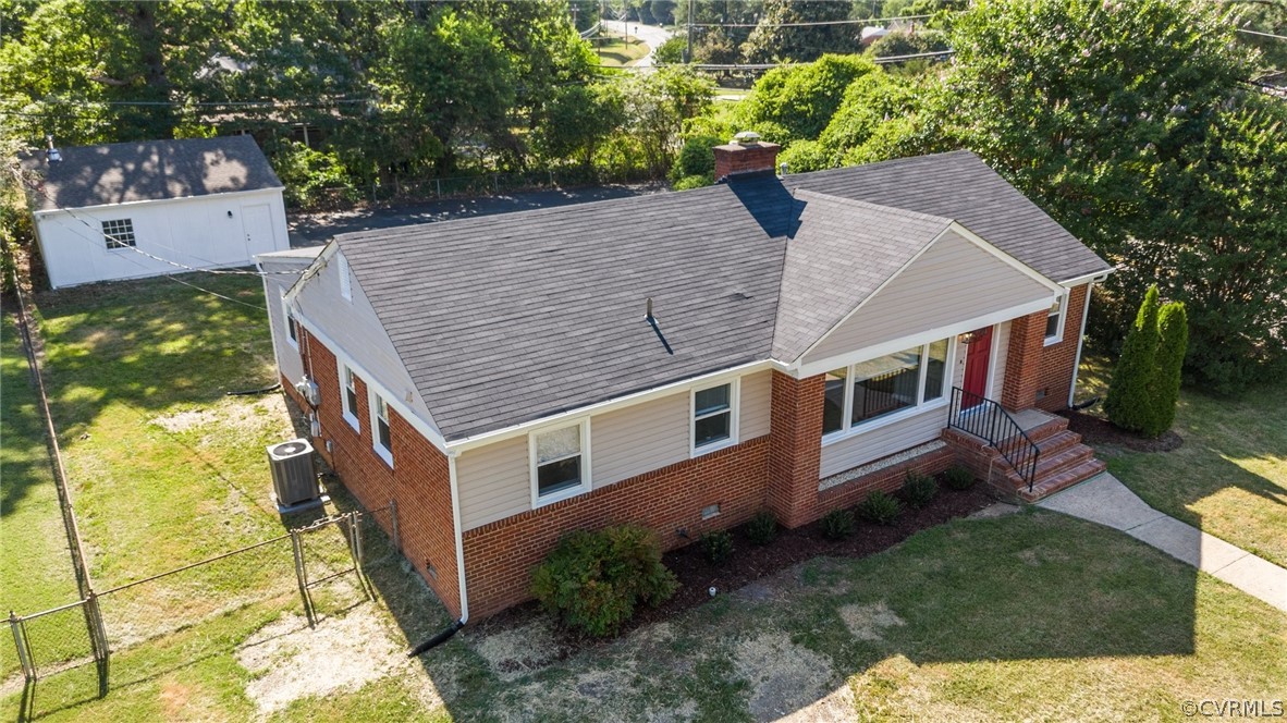 3012 Manor Dr