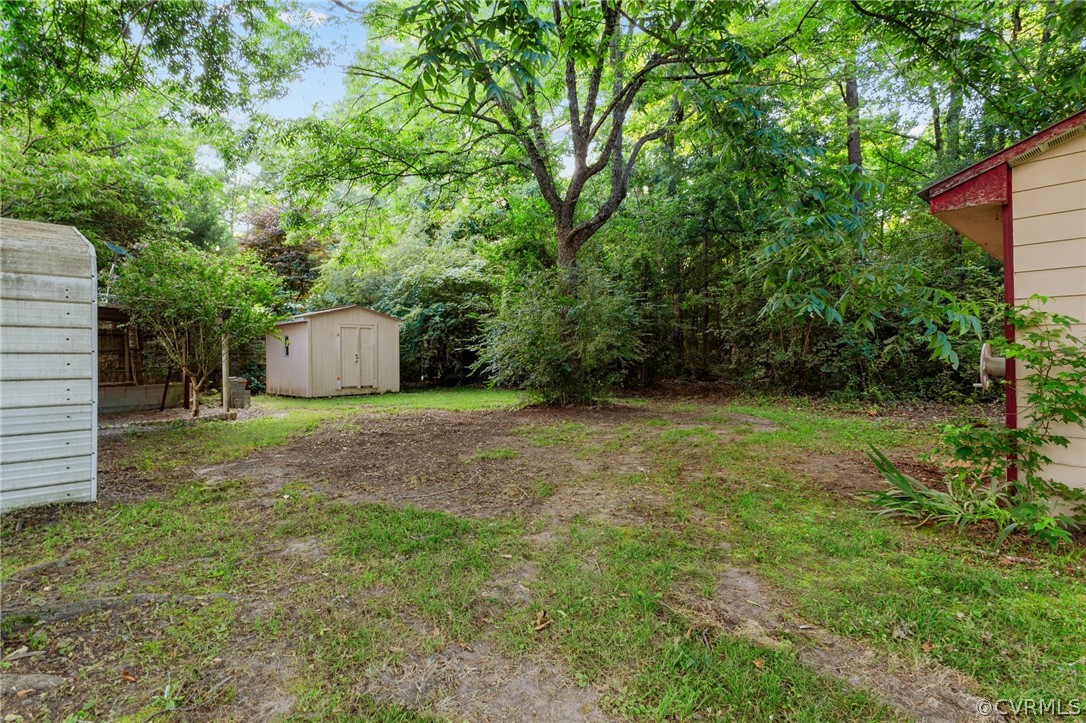 2404 Roland Rd