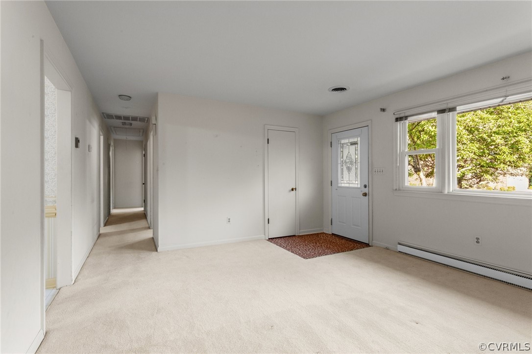 2404 Roland Rd