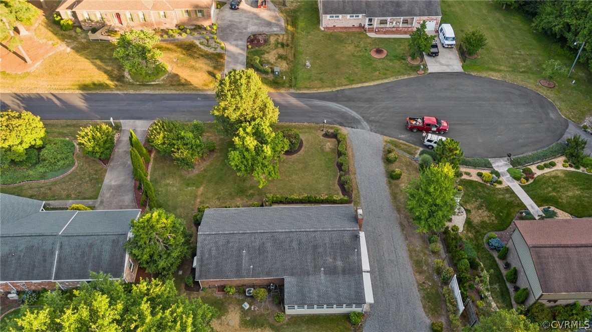 2404 Roland Rd