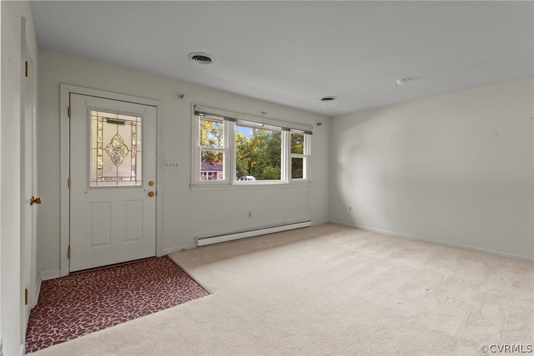 2404 Roland Rd