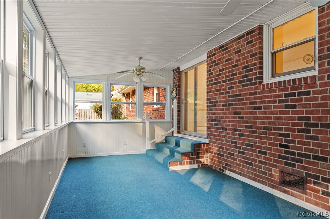 2404 Roland Rd