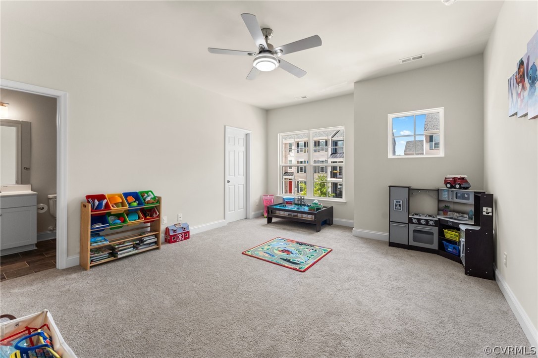 6989 Leire Ln
