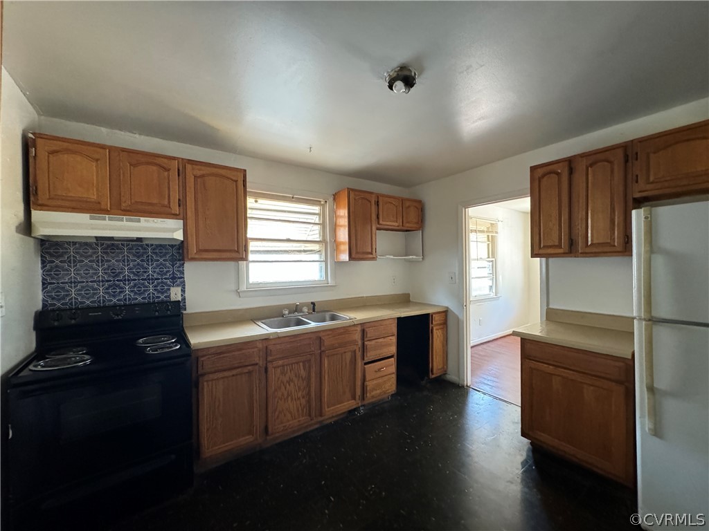 419 Porterville St