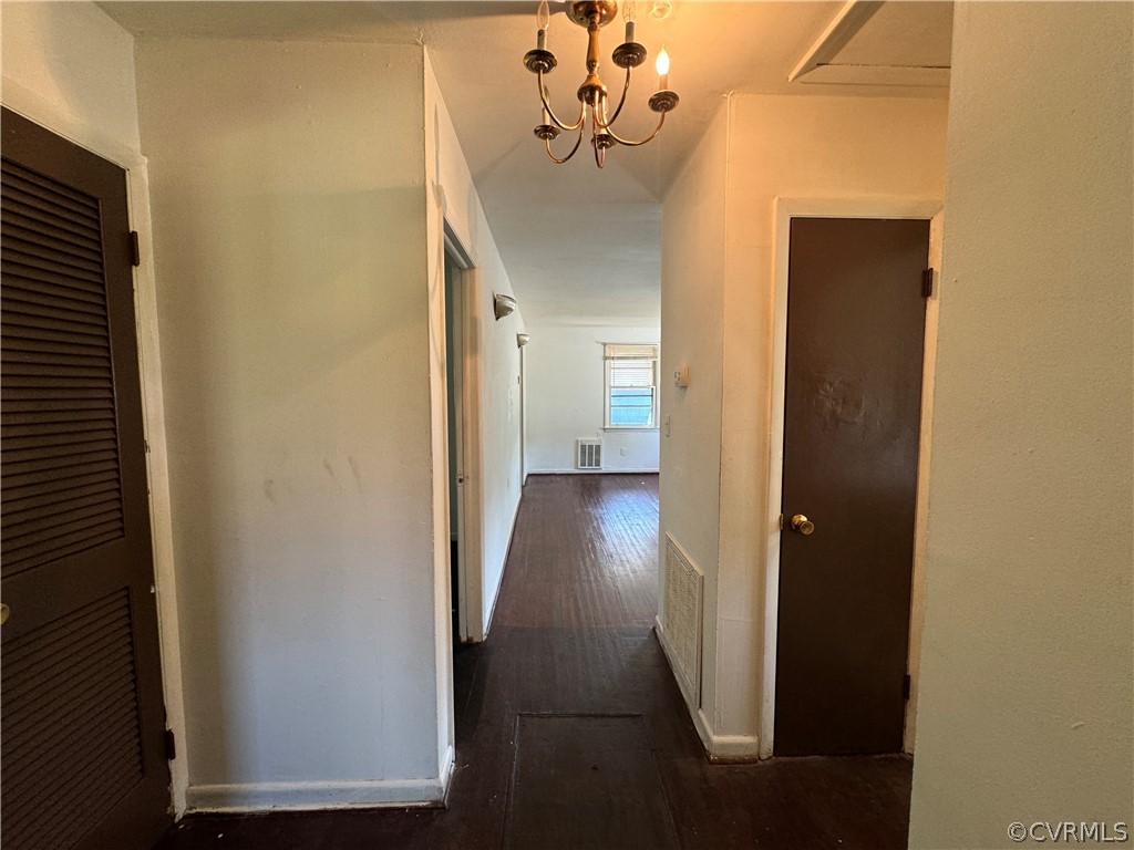 419 Porterville St