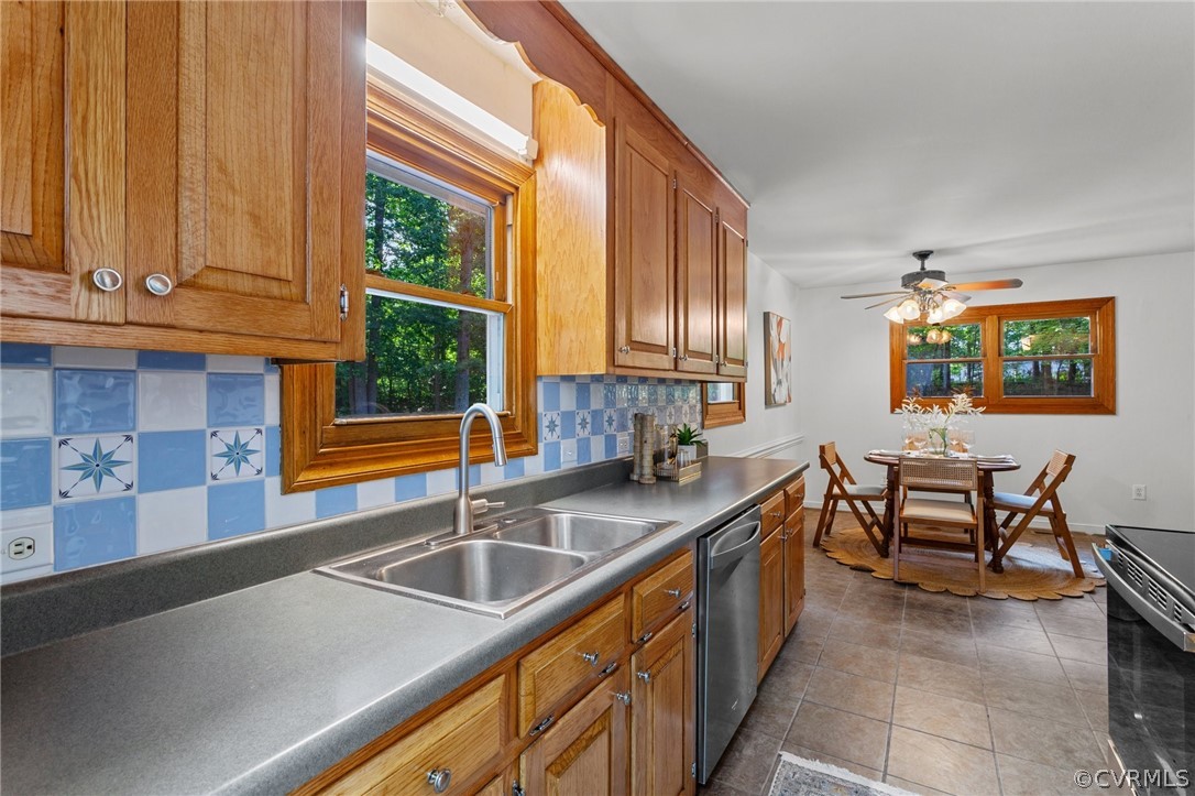 625 Robertson Town Rd