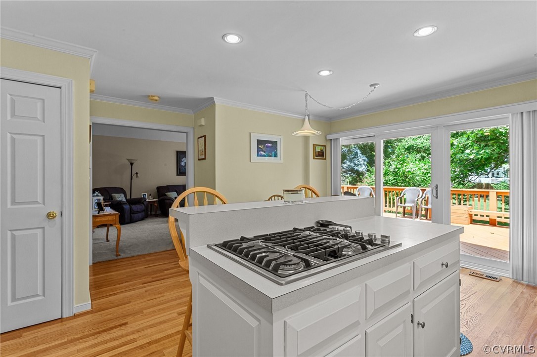 4732 Pompton Ln