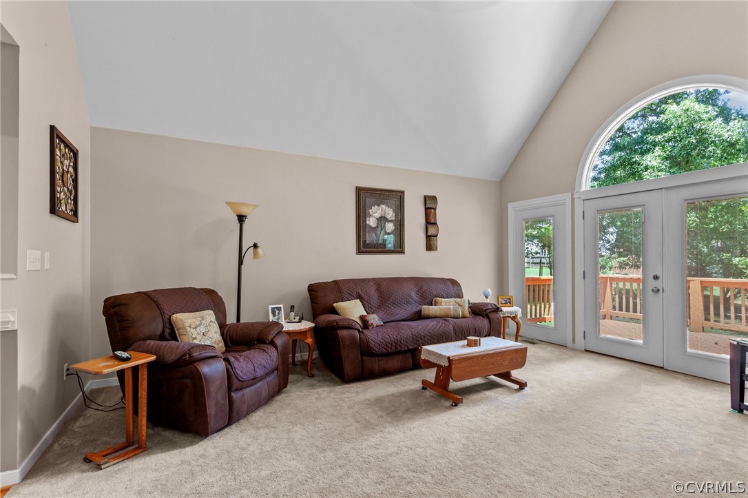 4732 Pompton Ln
