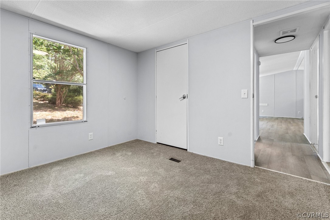 1172 Hendricks Rd