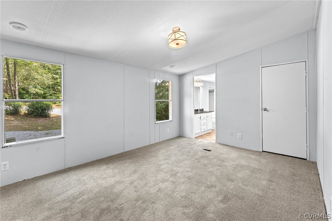 1172 Hendricks Rd