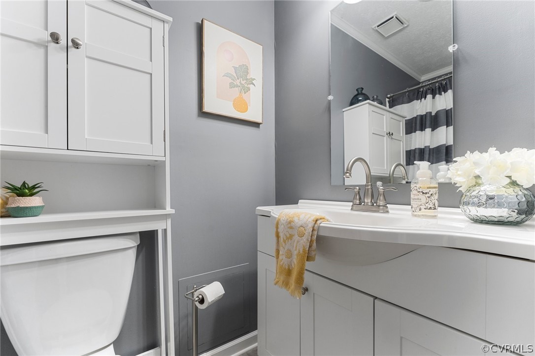 6804 Sika Ct