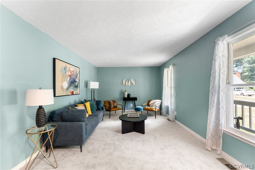 6804 Sika Ct