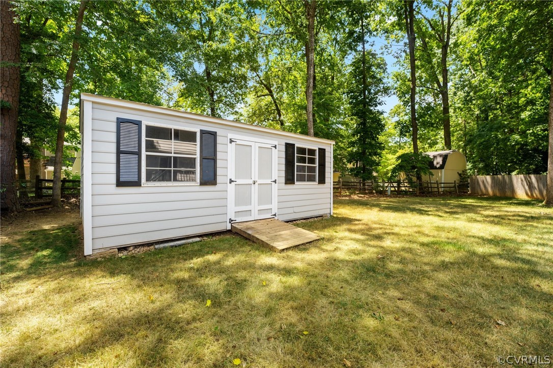 6804 Sika Ct