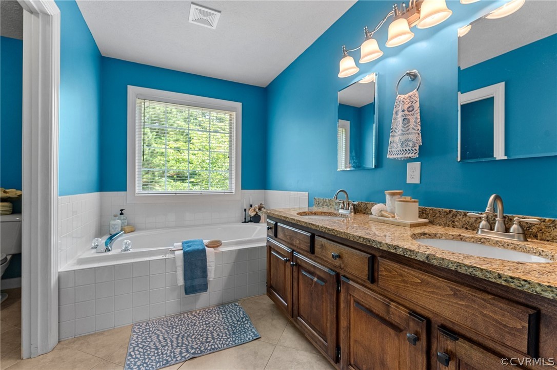 4799 Williamsburg Glade