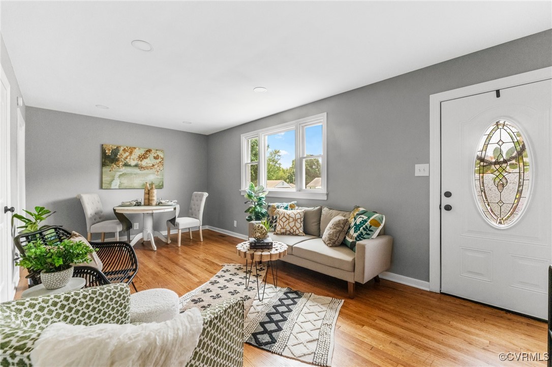 3307 Montclair Rd