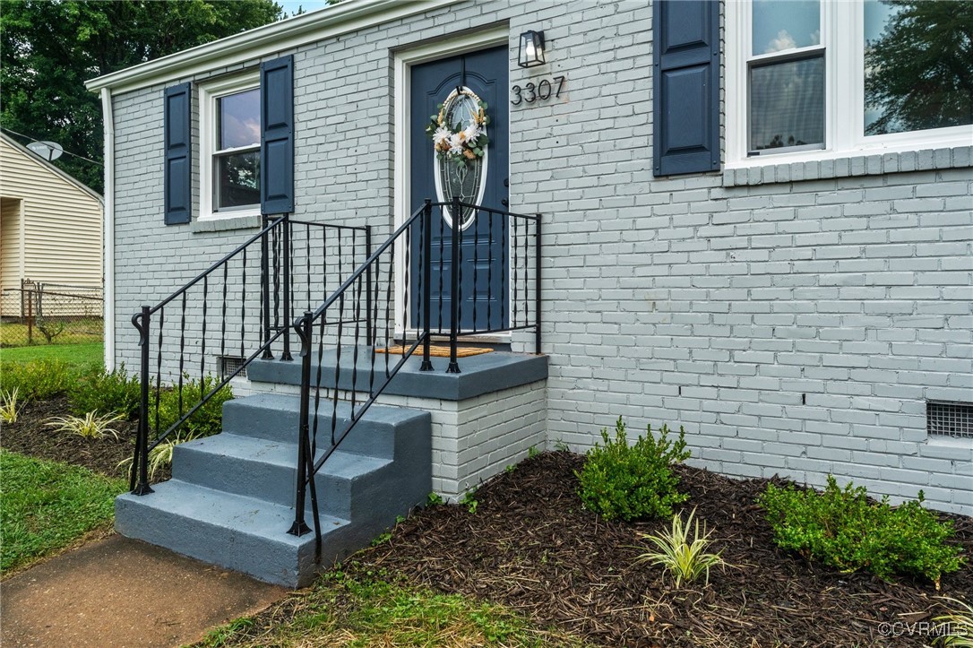 3307 Montclair Rd