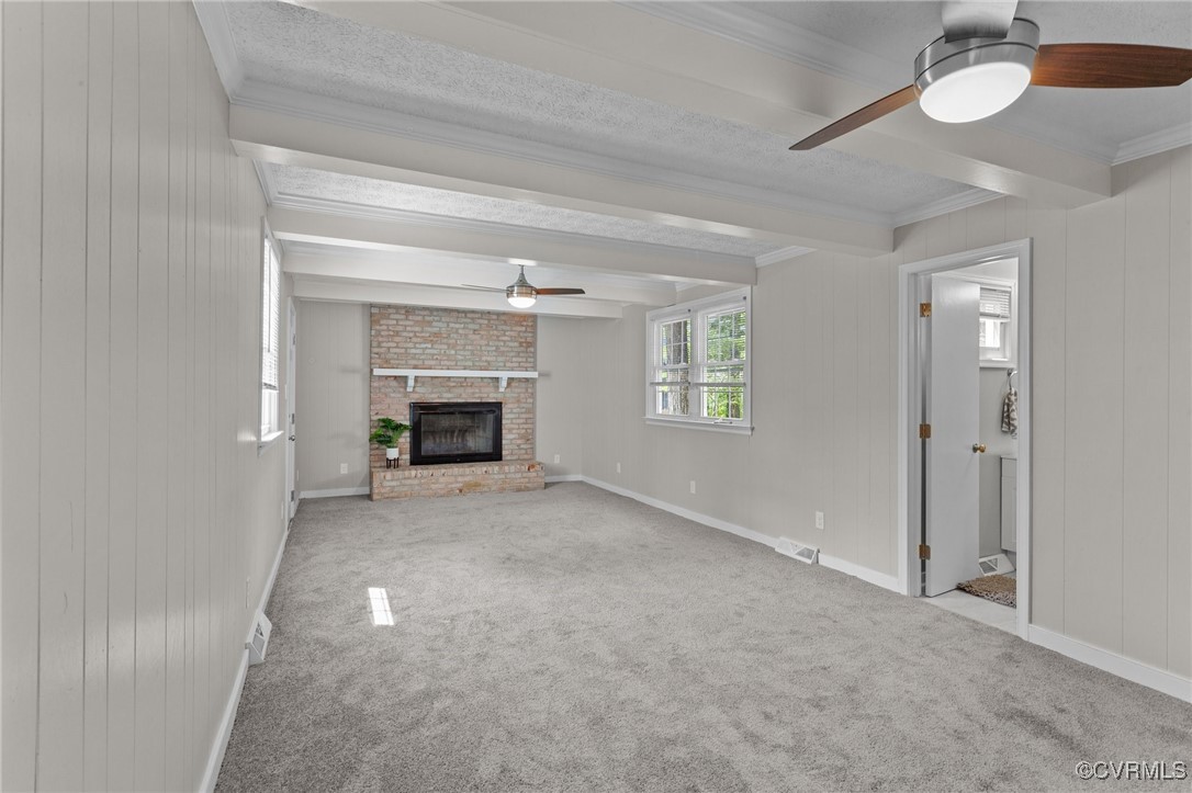 6424 Moon Ln