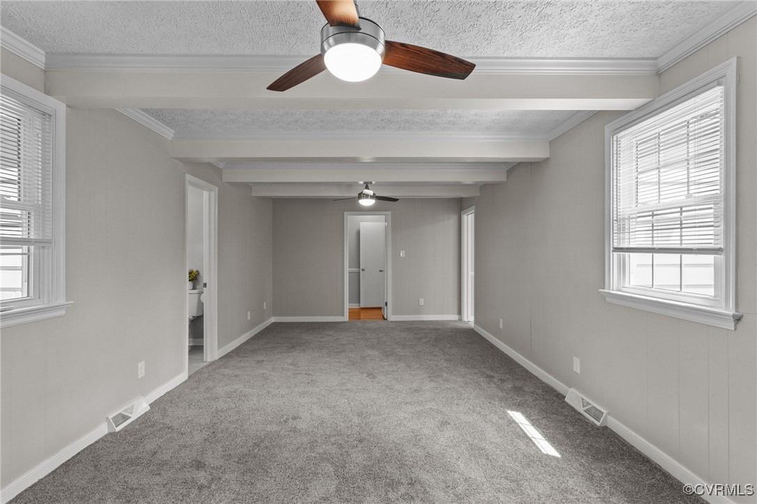 6424 Moon Ln
