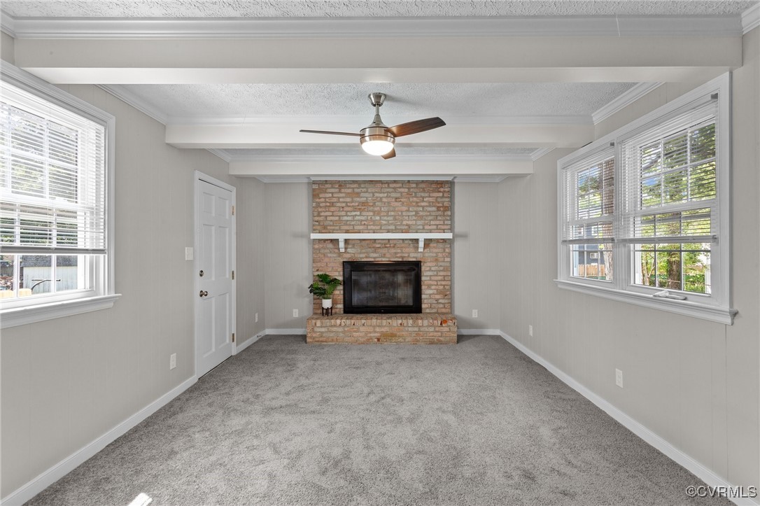 6424 Moon Ln