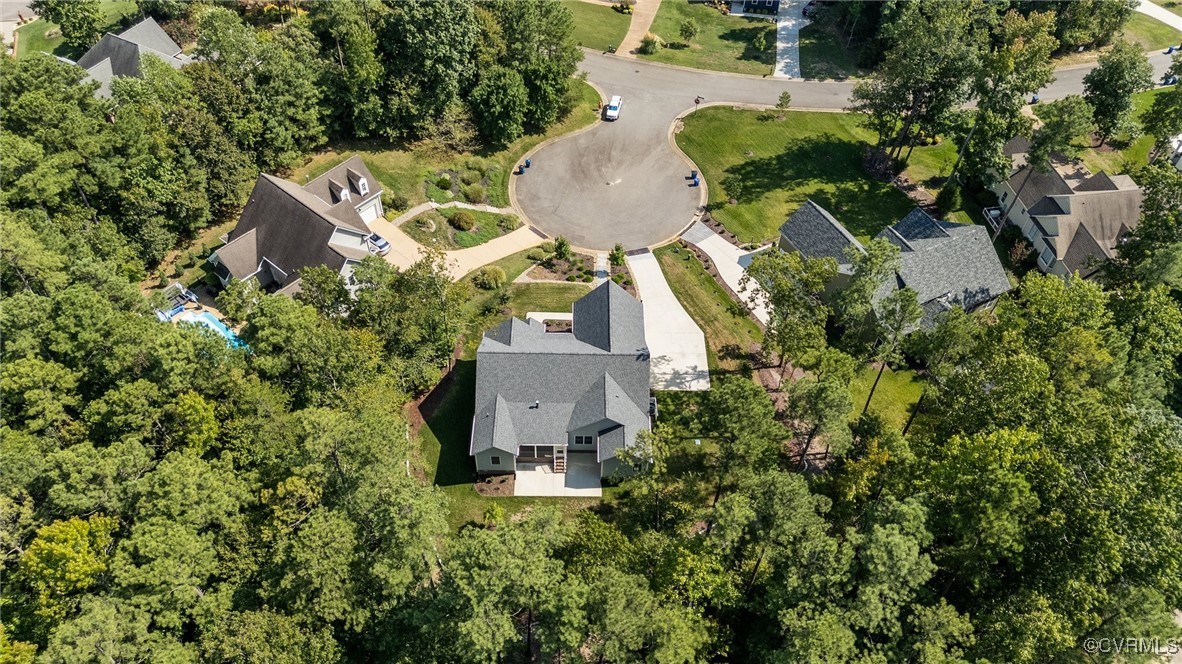 5830 Chaucer Park