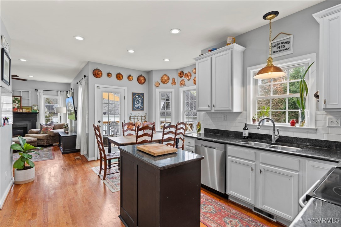 1830 Bantry Dr