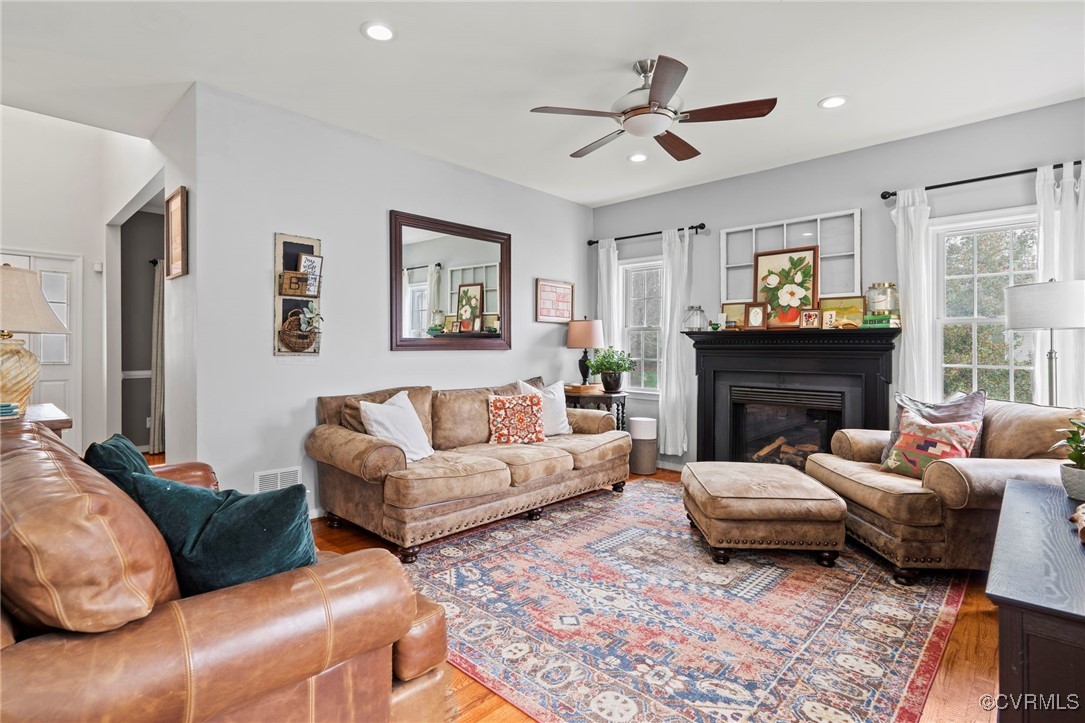 1830 Bantry Dr