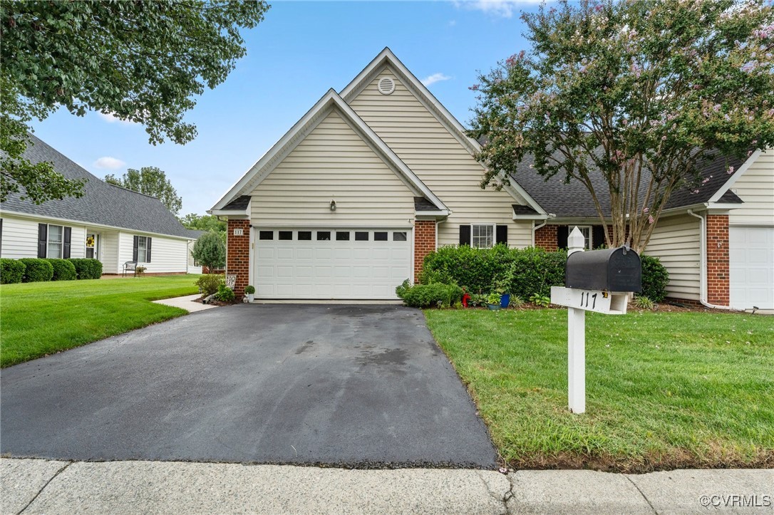 117 Carriage Point Ln