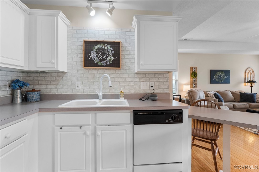 117 Carriage Point Ln
