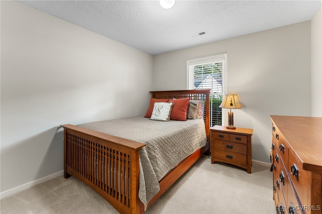 117 Carriage Point Ln