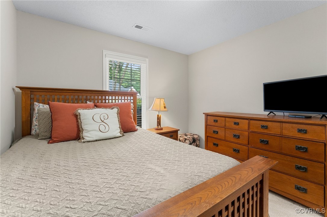 117 Carriage Point Ln
