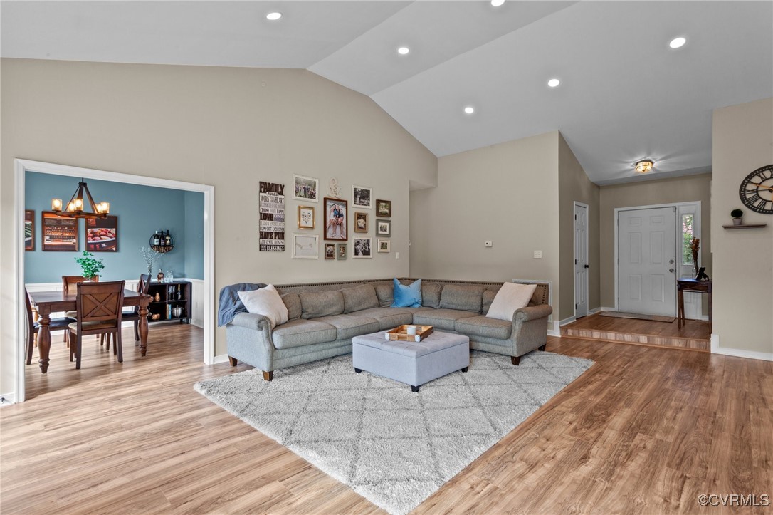 1701 Pine Edge Ln