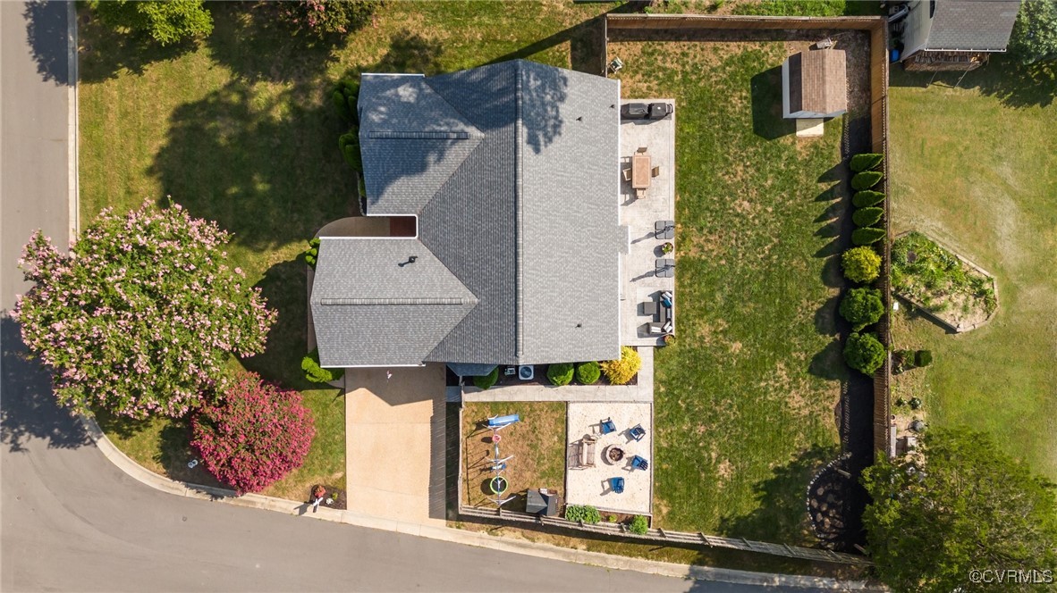 1701 Pine Edge Ln