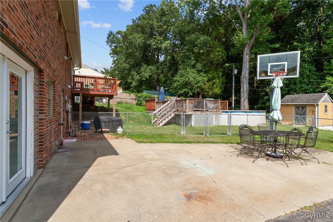 7300 Princess Anne Dr