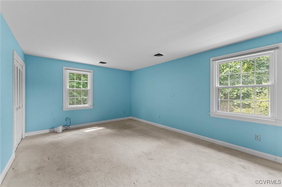 1633 Kings Rd
