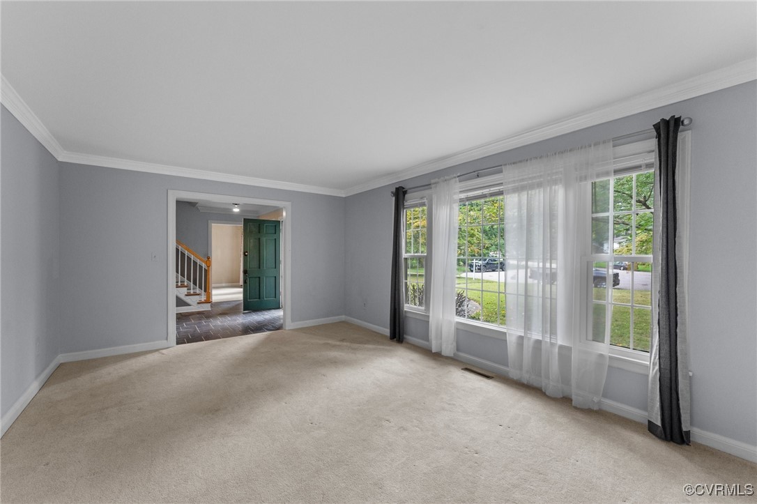 1633 Kings Rd