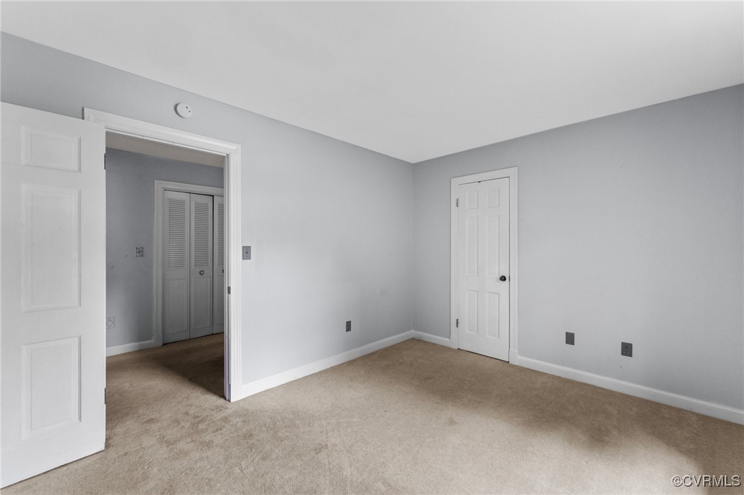 1633 Kings Rd