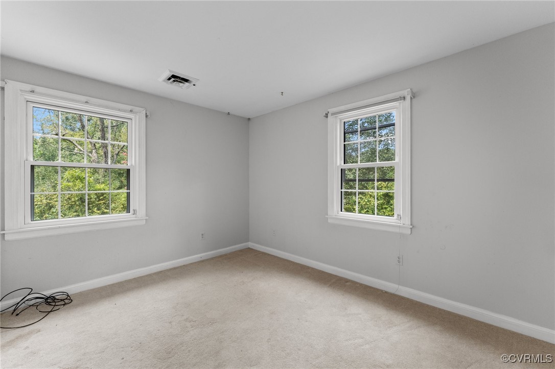 1633 Kings Rd